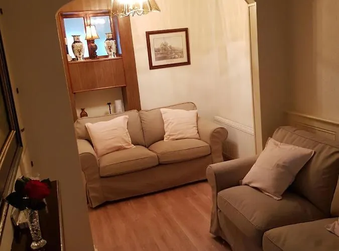 Holiday home Edith Grove House *