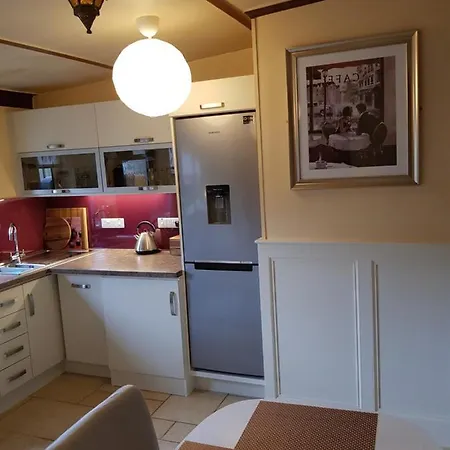 Edith Grove House * Cill Airne